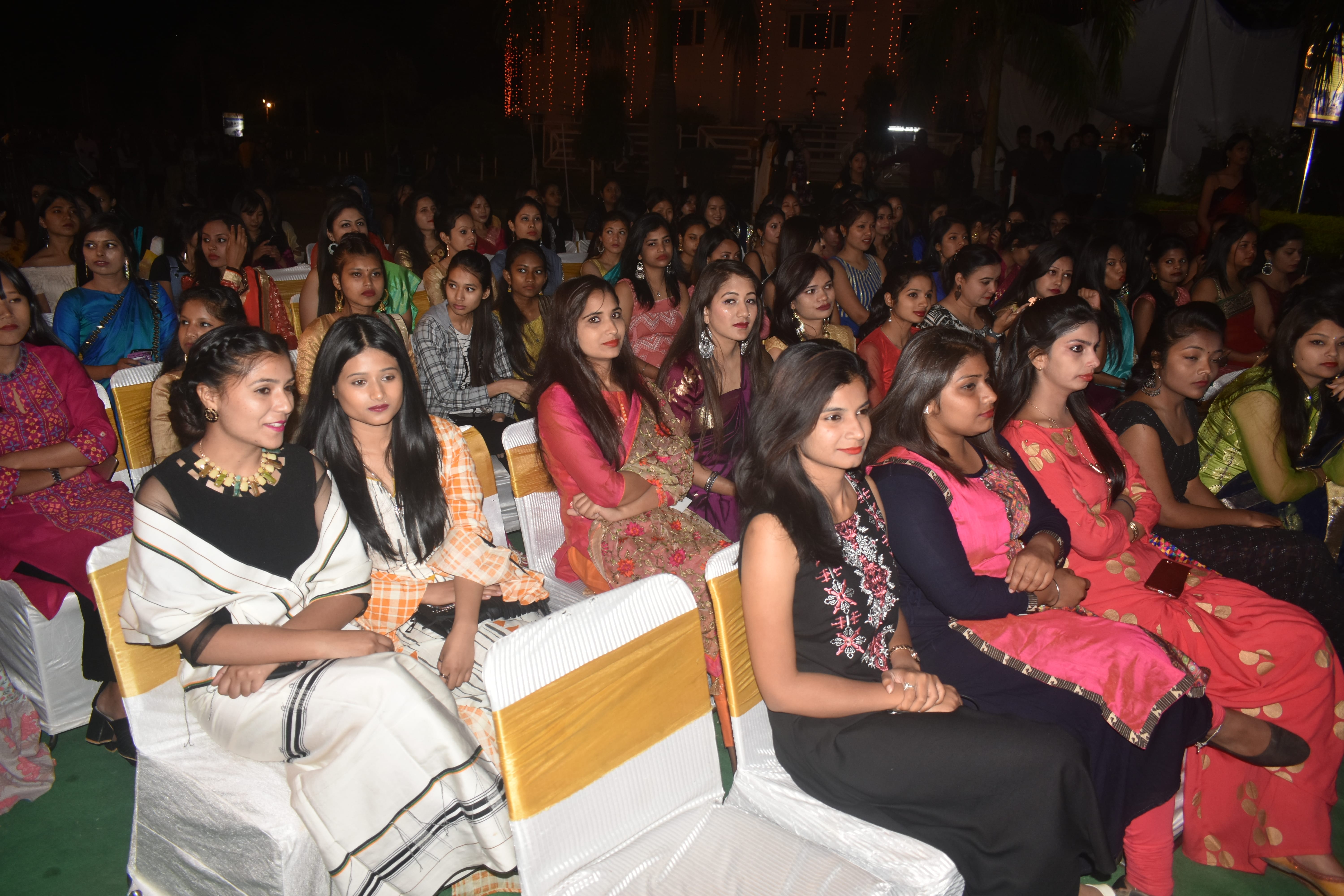 Glimpse of Farewell-2019 – Dev Bhoomi Group of Institutions
